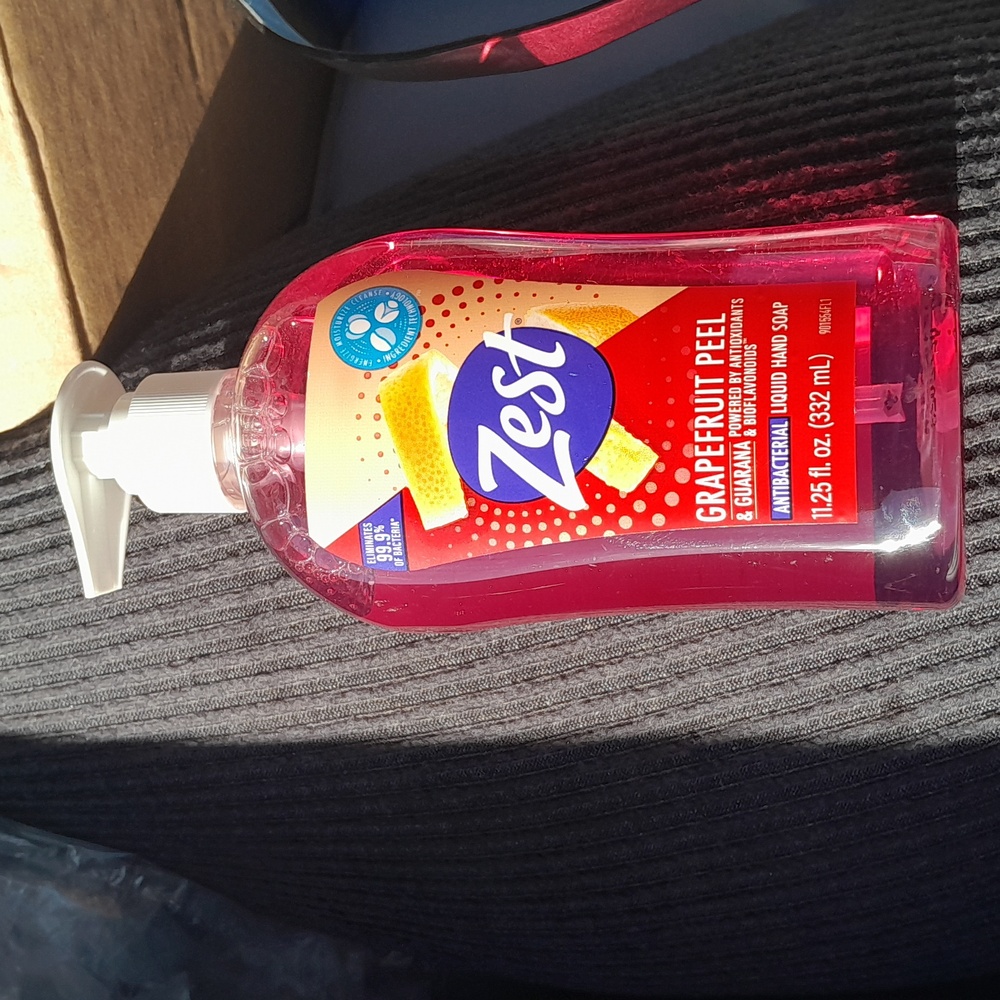 BNWT ZEST Grapefruit Peel Liquid Hand Soap - Pack of 3